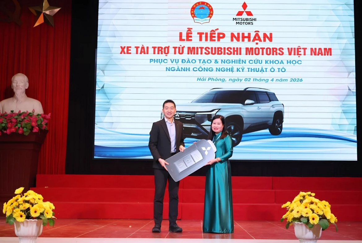 Mitsubishi tặng &ocirc; t&ocirc; v&agrave; nhiều cụm động cơ, hộp số cho trường đại học- Ảnh 1.