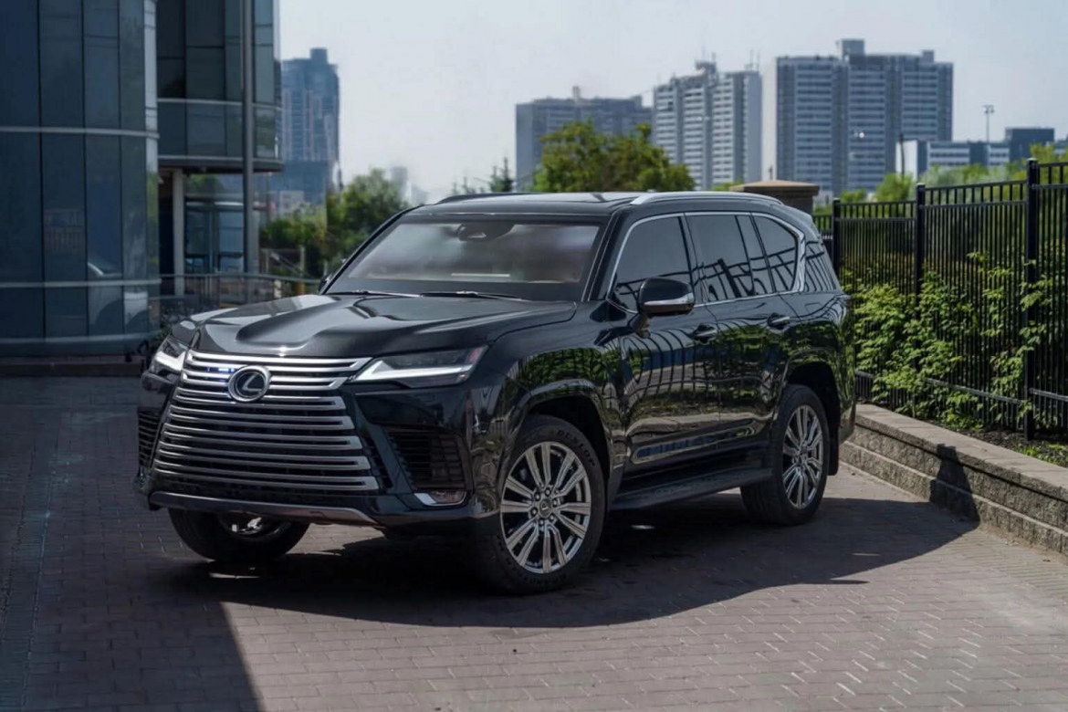 Kh&aacute;m ph&aacute; Lexus LX 700 chống đạn, chịu được đạn AK-47 v&agrave; cả lựu đạn- Ảnh 2.