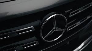 Người đ&agrave;n &ocirc;ng cho bạn th&acirc;n mượn Mercedes-Benz 3 tỷ đồng, 8 th&aacute;ng sau đ&ograve;i lại lập tức nhận tin: &ldquo;Muốn lấy xe phải trả th&ecirc;m 300 triệu&rdquo;- Ảnh 1.