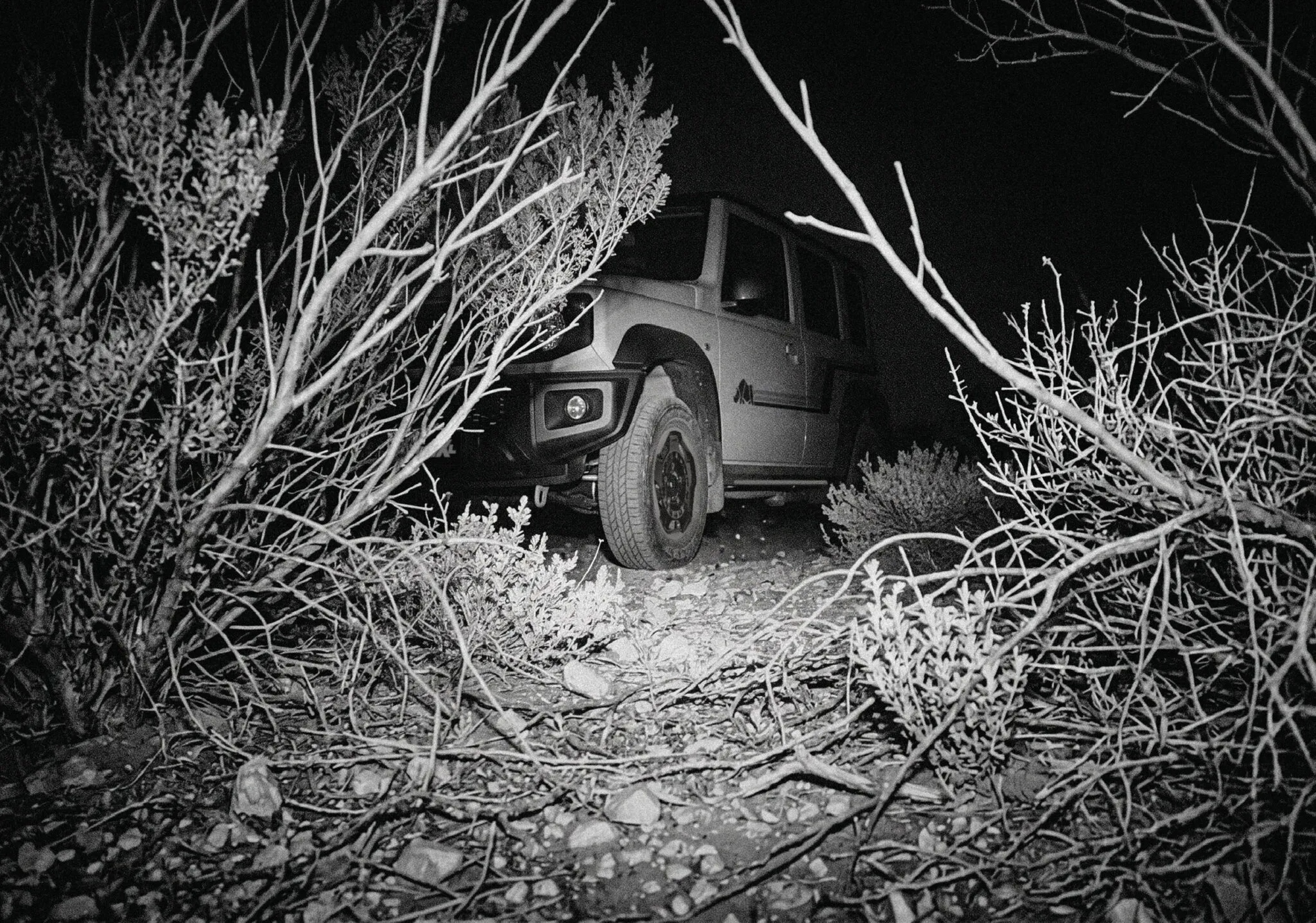 Suzuki Jimny th&ecirc;m bản cho người th&iacute;ch chạy rừng: M&acirc;m mới, m&agrave;u mới, kh&ocirc;ng phải ai cũng mua được- Ảnh 1.