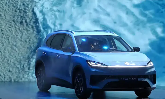 Một h&atilde;ng xe đang b&aacute;n h&agrave;ng tại Việt Nam ra mắt SUV điện cỡ nhỏ: Gi&aacute; khởi điểm dưới 400 triệu đồng, một lần sạc đi 610 km- Ảnh 1.