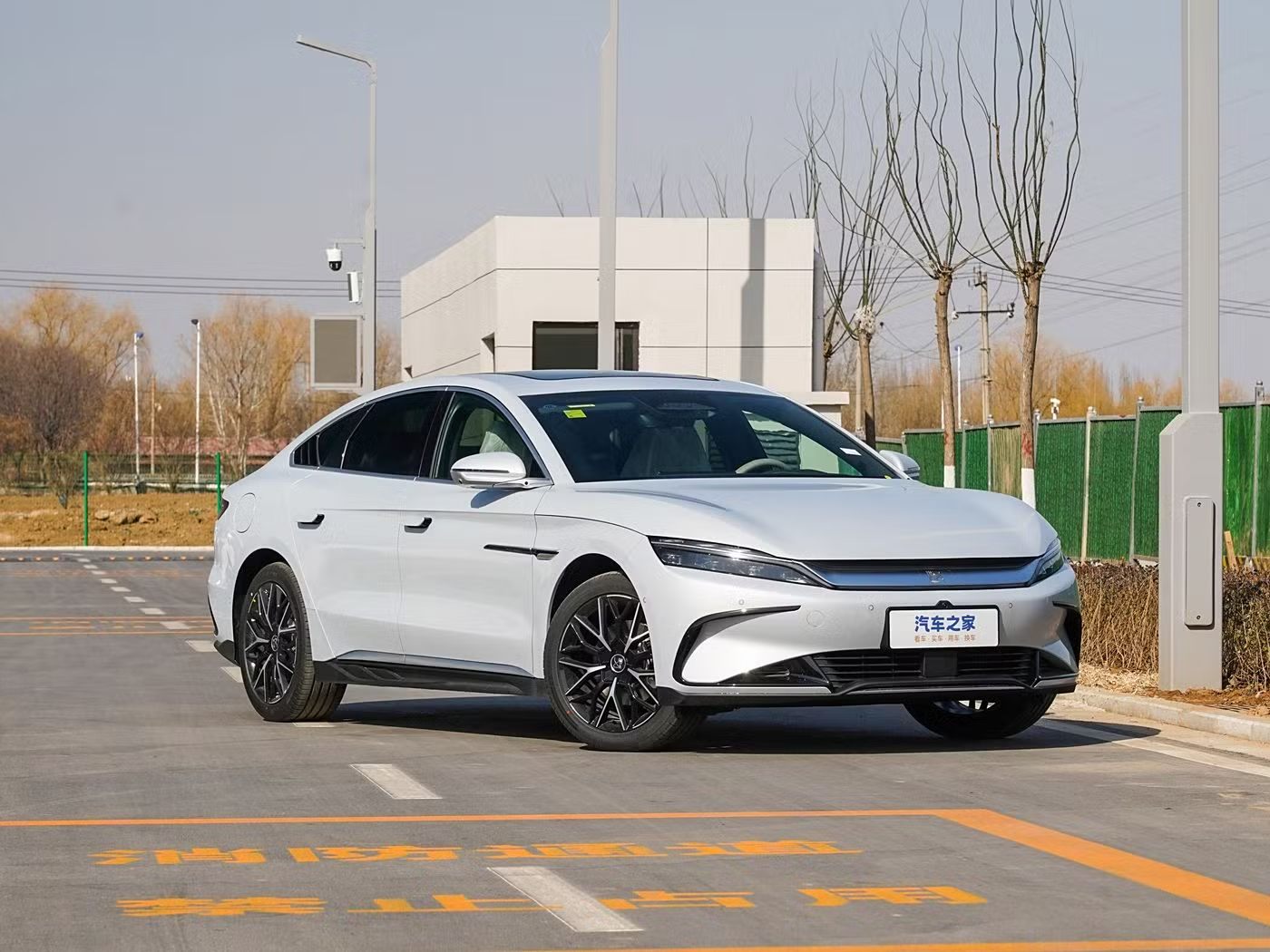 BYD chơi lớn đền b&ugrave; to&agrave;n bộ chi ph&iacute; nếu xe xảy ra tai nạn, tuy nhi&ecirc;n người d&ugrave;ng Việt vẫn chưa c&oacute; được đặc quyền n&agrave;y- Ảnh 1.