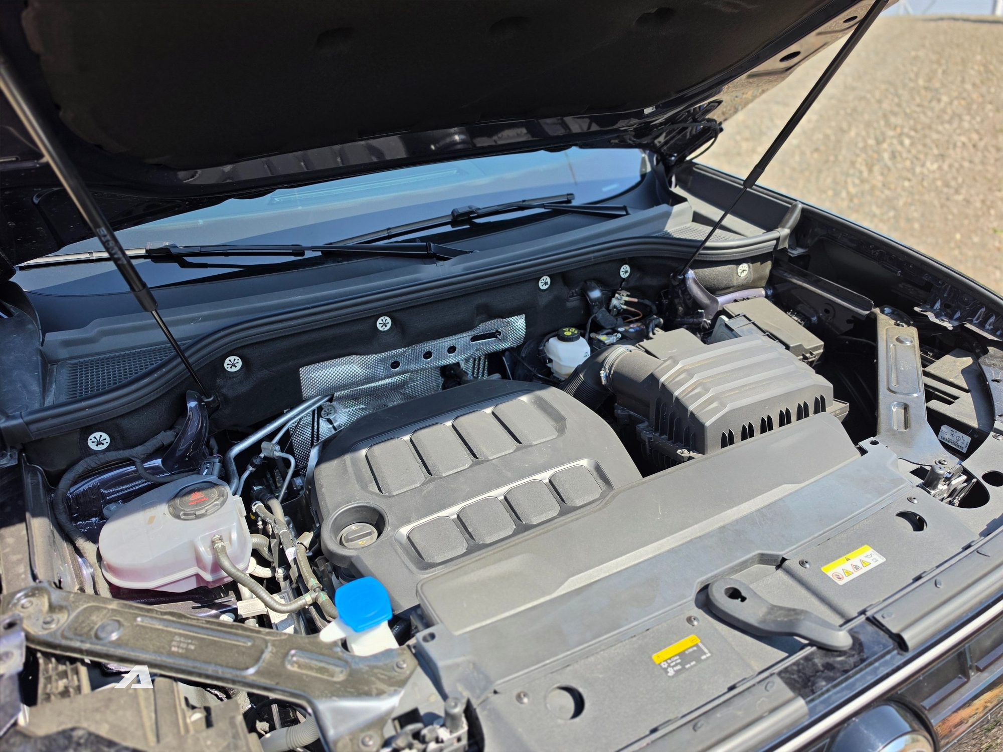 Trải nghiệm Volkswagen Teramont Pro tại Việt Nam: M&aacute;y 2.0L nhưng c&acirc;n được mọi loại địa h&igrave;nh, hiểu l&yacute; do v&igrave; sao c&oacute; người sẵn s&agrave;ng chi gần 3 tỷ để 'n&oacute;c nh&agrave;' được vui- Ảnh 4.