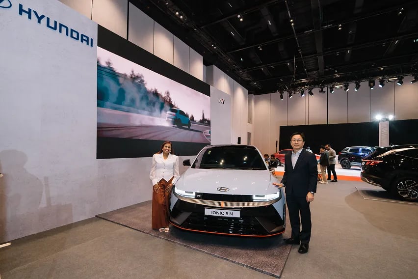 Hyundai Ioniq 5 mới mở b&aacute;n ở ĐN&Aacute;: 650 m&atilde; lực, tăng tốc chỉ trong 3,4 gi&acirc;y, về Việt Nam dễ được d&acirc;n chơi săn đ&oacute;n- Ảnh 3.