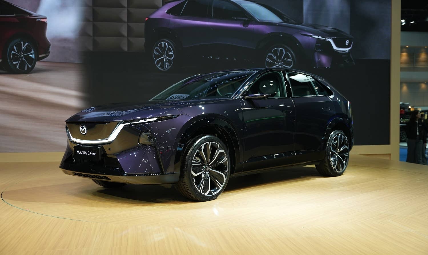 Mazda rục rịch tung SUV mới: Dễ gọi l&agrave; CX-40, nằm giữa CX-30 v&agrave; CX-5, c&ograve;n để ngỏ khả năng l&agrave;m CX-10, CX-20 gi&aacute; rẻ- Ảnh 1.