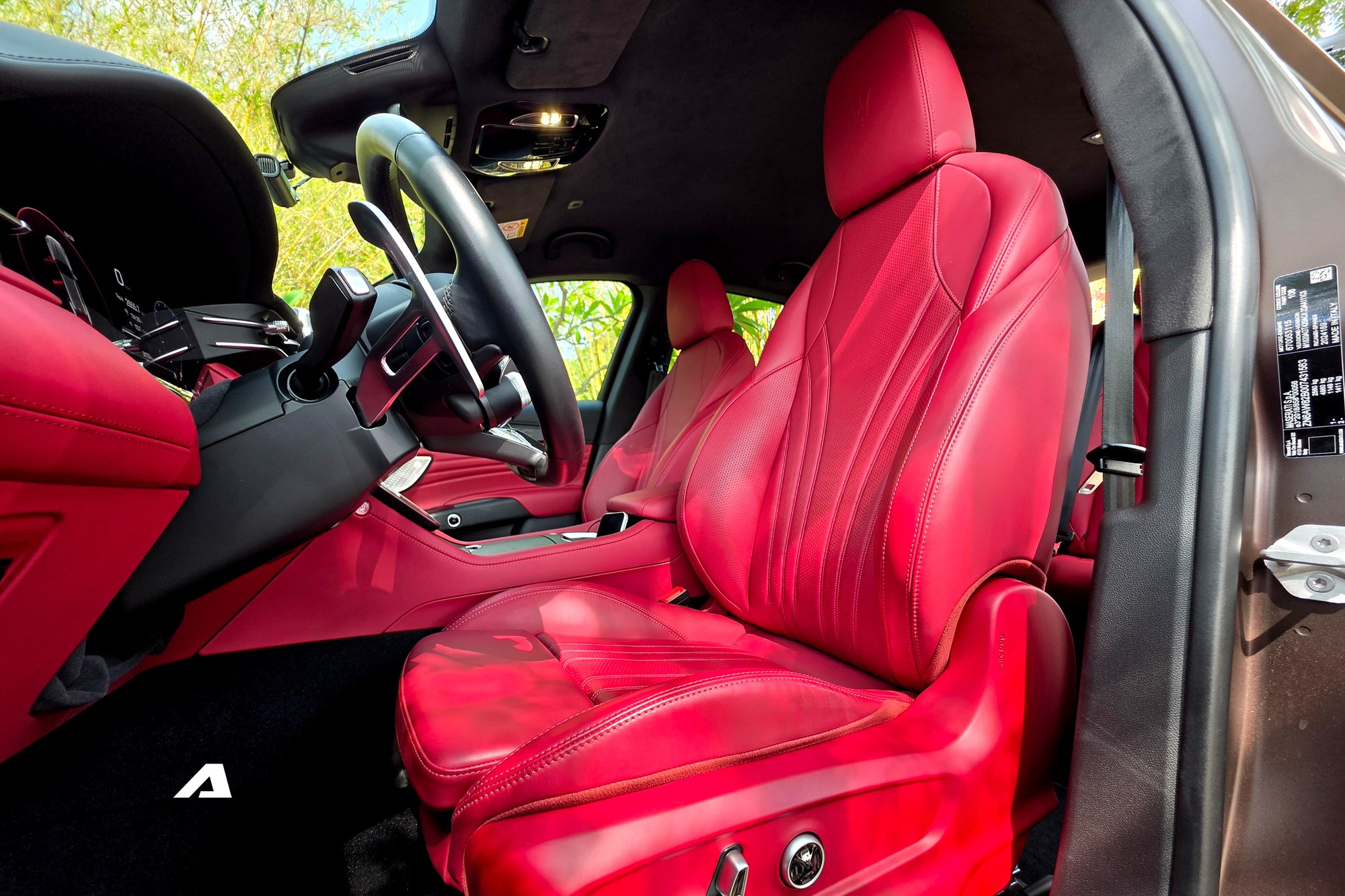 Cầm l&aacute;i Maserati Grecale 2026: Ngập tr&agrave;n 'đồ hiệu', kh&ocirc;ng d&agrave;nh cho số đ&ocirc;ng- Ảnh 19.