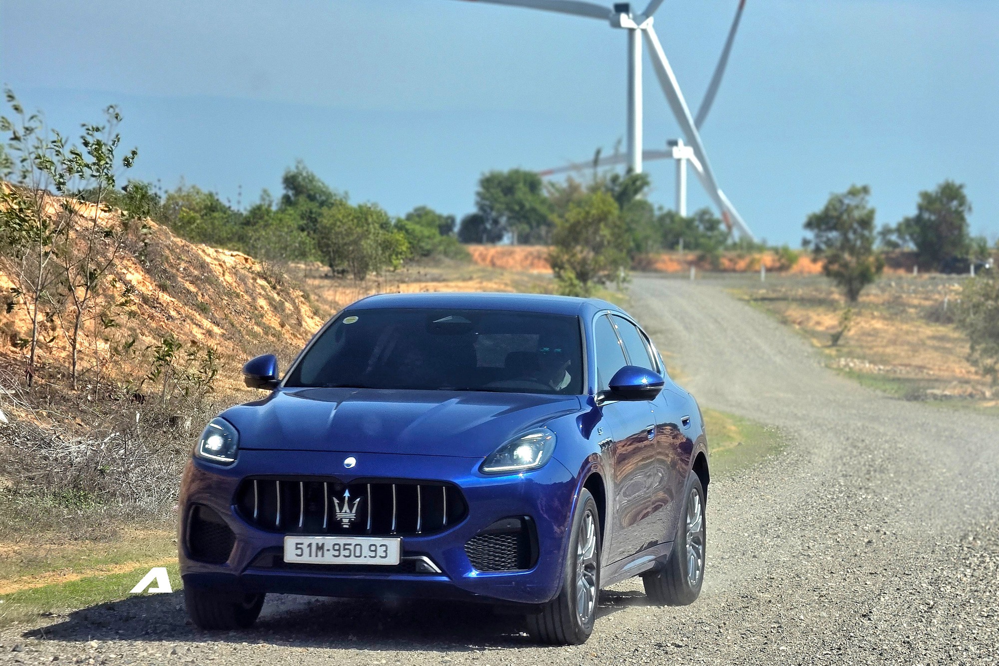 Cầm l&aacute;i Maserati Grecale 2026: Ngập tr&agrave;n 'đồ hiệu', kh&ocirc;ng d&agrave;nh cho số đ&ocirc;ng- Ảnh 1.
