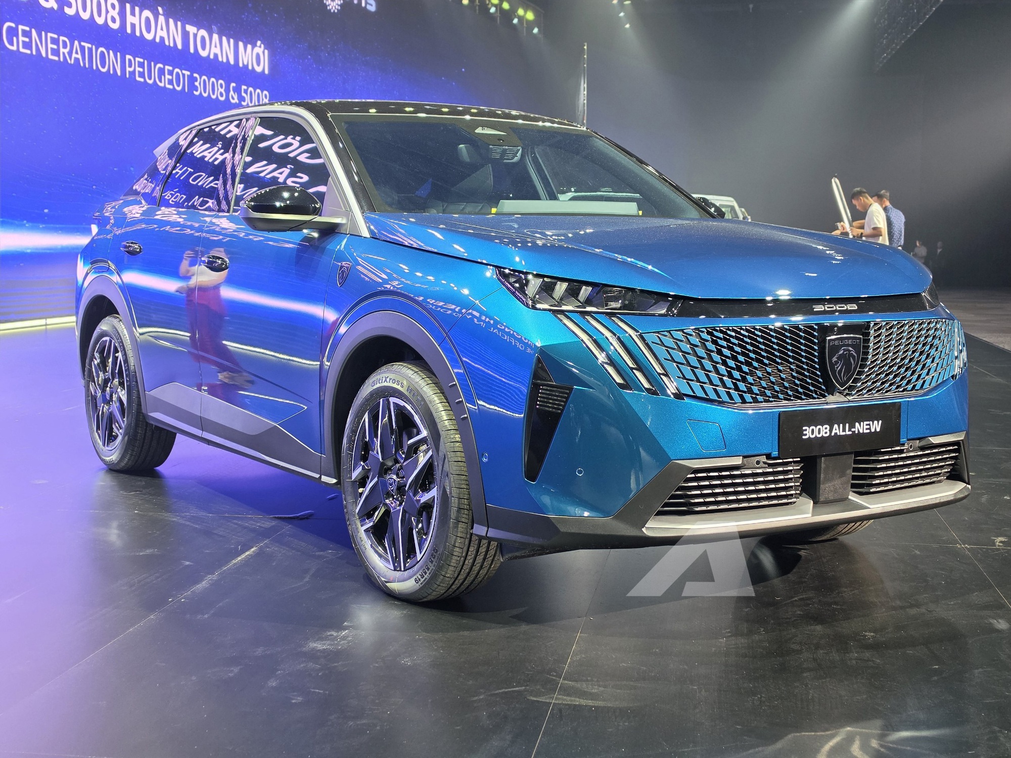 Peugeot 3008 v&agrave; 5008 thế hệ mới ra mắt Việt Nam: Gi&aacute; từ 1,279 tỷ, m&agrave;n h&igrave;nh 21 inch, c&ocirc;ng nghệ ngập tr&agrave;n, phả hơi n&oacute;ng l&ecirc;n CR-V, Santa Fe- Ảnh 2.