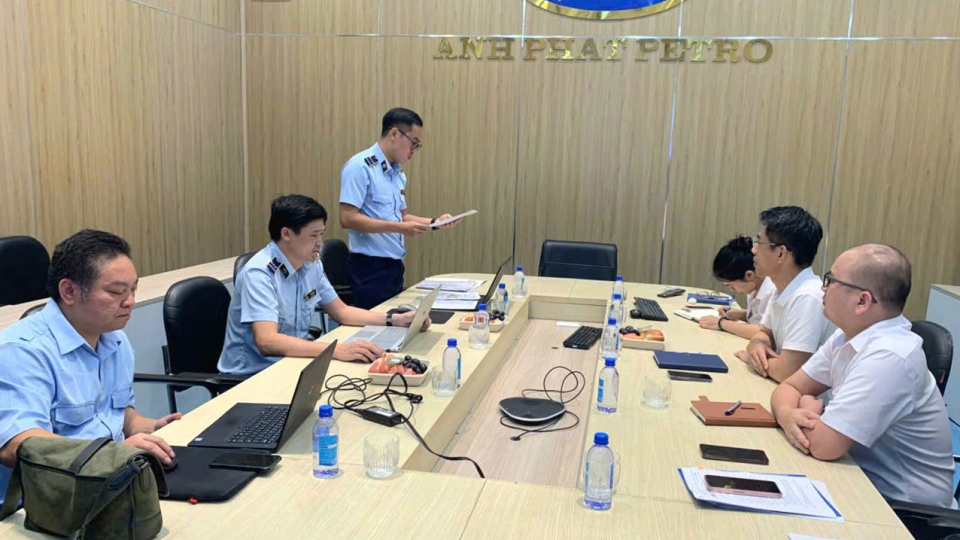Vụ &ldquo;Anh l&agrave; Kh&uacute;c Cao Thế&rdquo;: T&agrave;i xế bị phạt 19,5 triệu đồng- Ảnh 3.