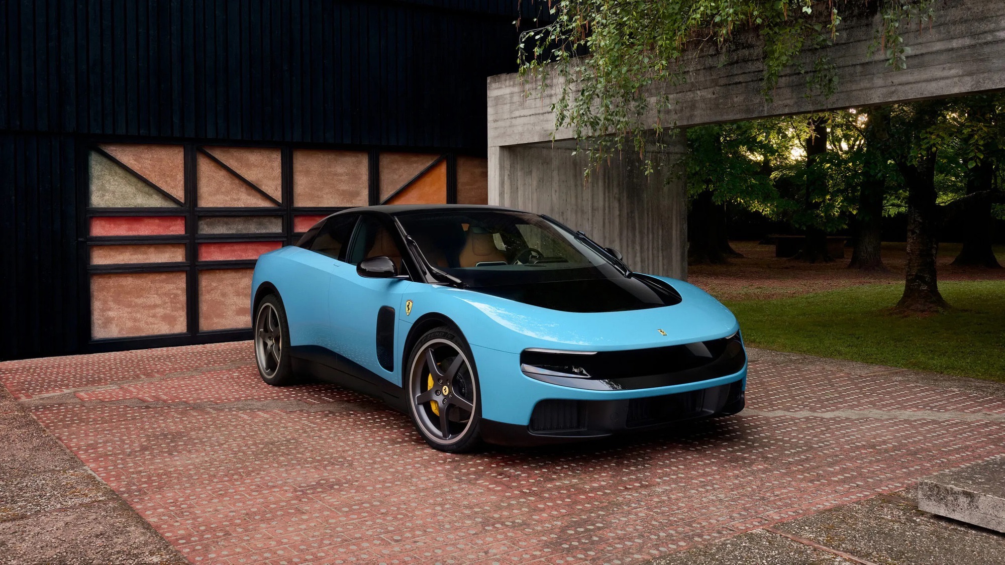 Ferrari Luce bị chê xấu khắp thế giới: Hãng xe Ý có thể không quan tâm, bởi mẫu EV này dường như được làm ra cho Trung Quốc- Ảnh 1. Ferrari Luce bị chê xấu khắp thế giới: Hãng xe Ý có thể không quan tâm, bởi mẫu EV này dường như được làm ra cho Trung Quốc- Ảnh 1.