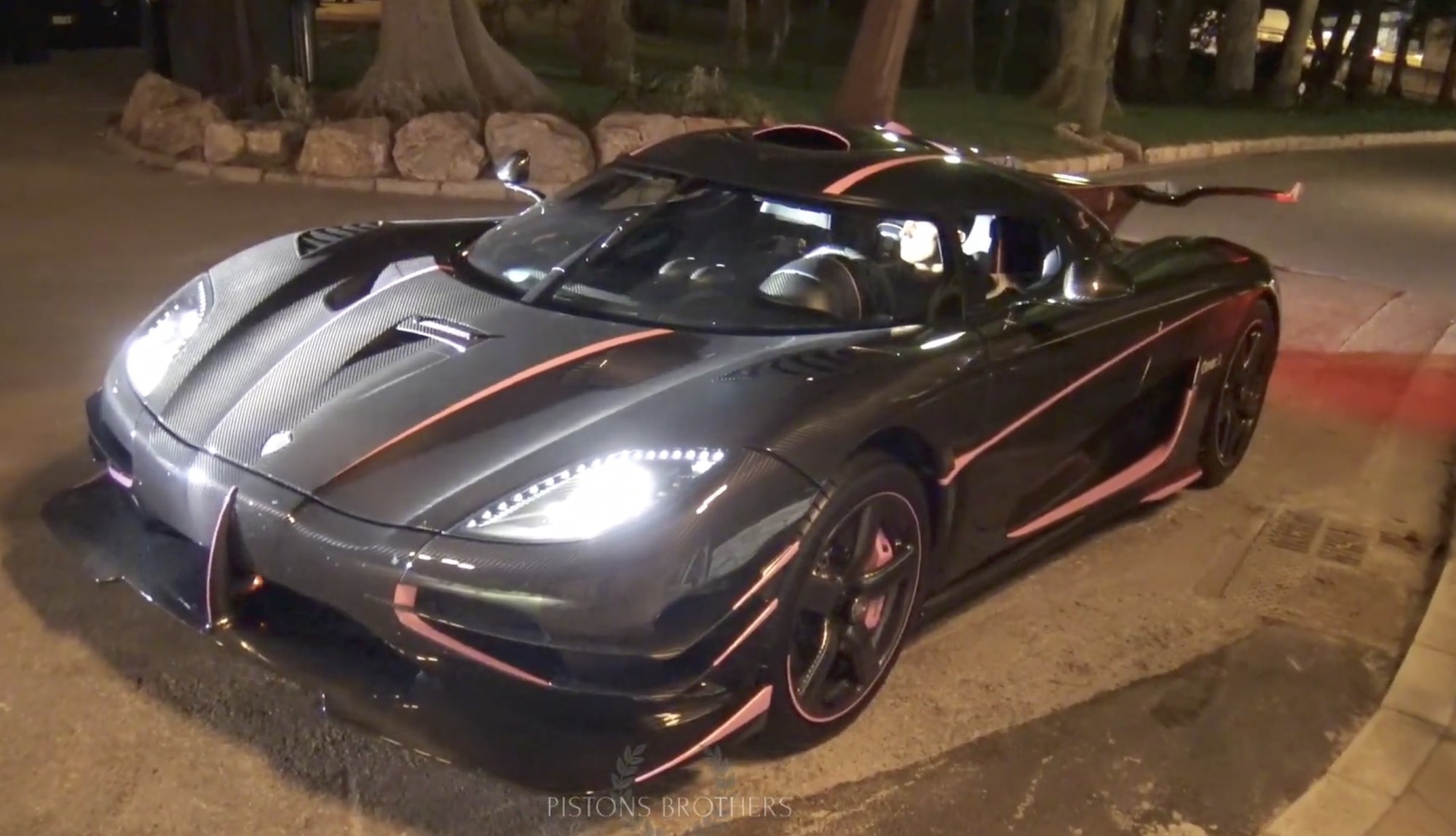 H&agrave;ng độc Koenigsegg One:1 gi&aacute; quy đổi 579 tỷ đồng bất ngờ bị &lsquo;bốc hơi&rsquo;, cảnh s&aacute;t v&agrave;o cuộc nhưng sẽ rất kh&oacute; lấy lại- Ảnh 2.