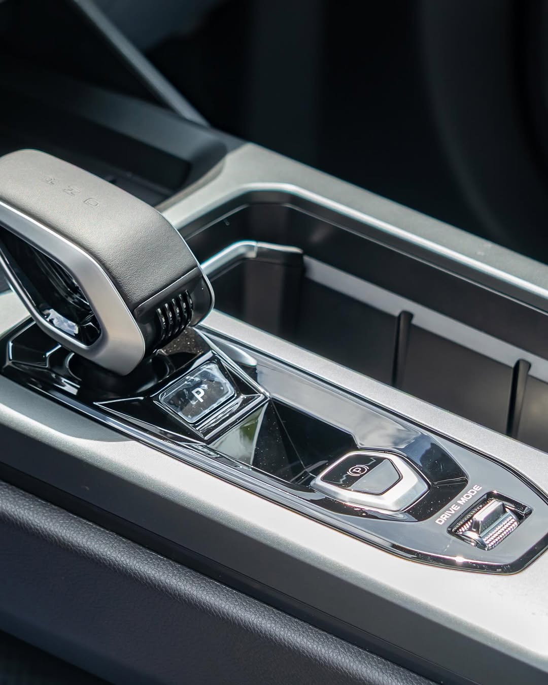 Geely Okavango sắp về Việt Nam: Gi&aacute; dự kiến từ 760 triệu đồng, 7 chỗ, ngang cỡ Santa Fe, c&oacute; ADAS- Ảnh 12.