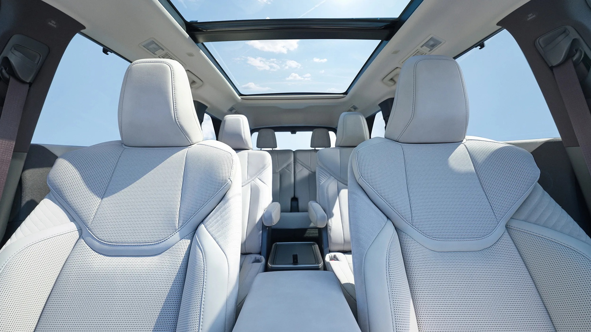 Lexus TZ ra mắt: 6 chỗ, h&agrave;ng 3 ngồi sướng như tr&ecirc;n sofa, c&aacute;ch &acirc;m hơn LX, chung gầm Highlander, chạy gần 500km/sạc- Ảnh 19.