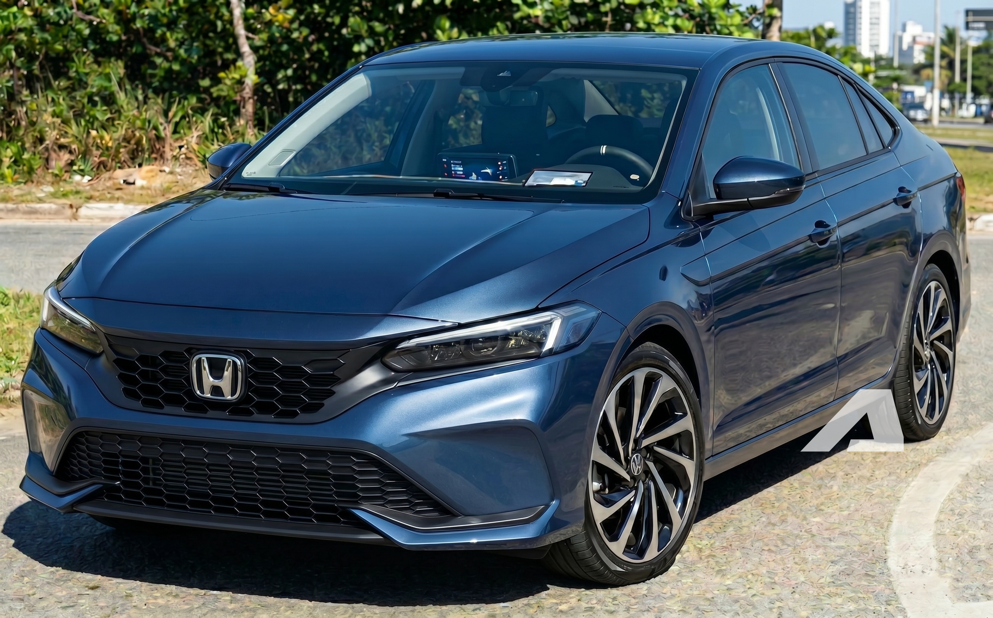 Honda City 2026 tiếp tục lộ diện tr&ecirc;n đường, để lộ cụm đ&egrave;n mới mảnh hơn, c&oacute; thể th&ecirc;m c&ocirc;ng nghệ đấu Vios, Accent- Ảnh 2.