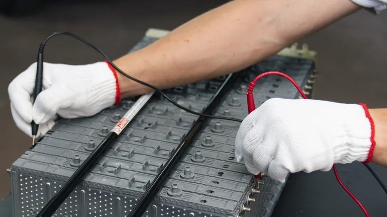 Những vấn đề phổ biến nhất m&agrave; người l&aacute;i xe gặp phải đối với pin d&ograve;ng xe Hybrid- Ảnh 3.