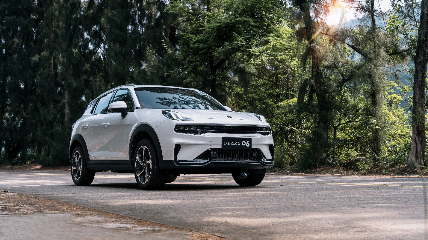 Lynk & Co tăng ưu đ&atilde;i cho c&aacute;c d&ograve;ng xe chủ lực tại Việt Nam- Ảnh 3.