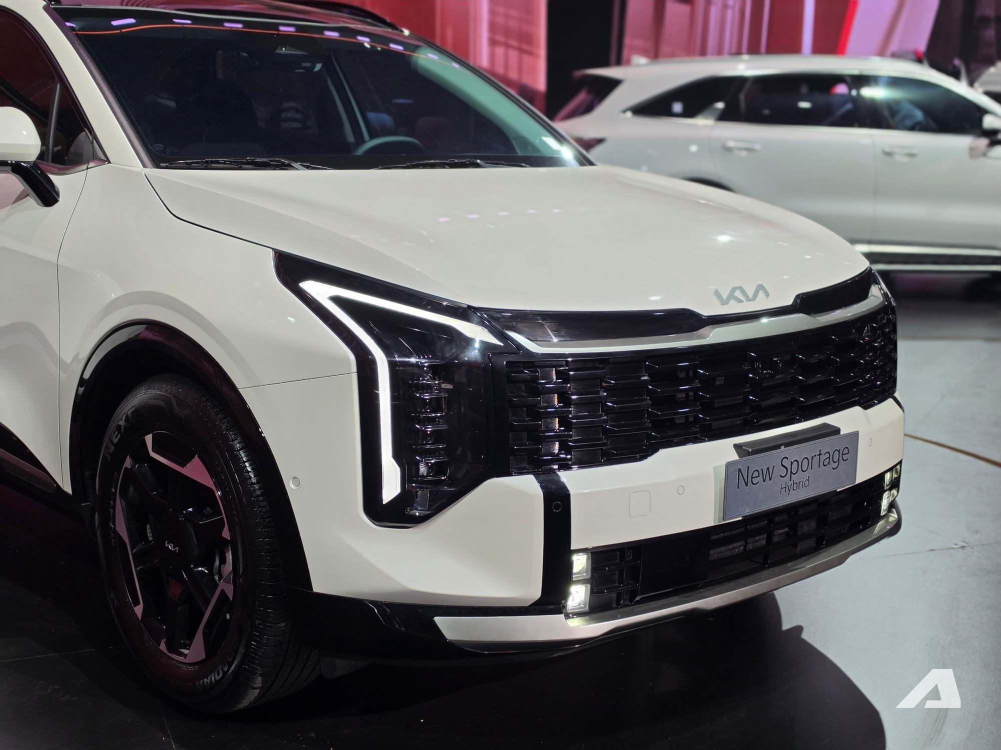 Kia Sportage 2026 chốt giá từ 769 triệu tại Việt Nam, thấp hơn đời cũ, 2 tùy chọn động cơ- Ảnh 1. Kia Sportage 2026 chốt giá từ 769 triệu tại Việt Nam, thấp hơn đời cũ, 2 tùy chọn động cơ- Ảnh 1.