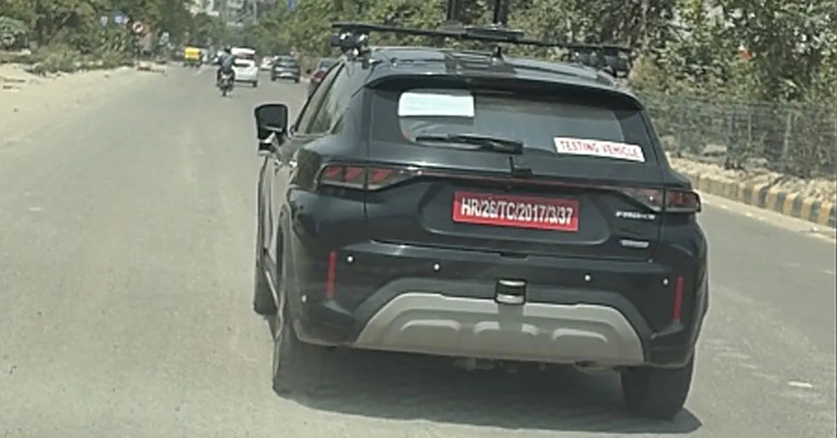 Suzuki Fronx facelift lộ diện: Th&ecirc;m ADAS, c&oacute; hybrid tiết kiệm nhi&ecirc;n liệu ngang xe m&aacute;y- Ảnh 1.
