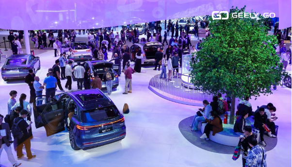 Những vị kh&aacute;ch đặc biệt v&agrave; h&agrave;nh tr&igrave;nh kh&aacute;m ph&aacute; vũ trụ c&ocirc;ng nghệ Geely - Ảnh 5.