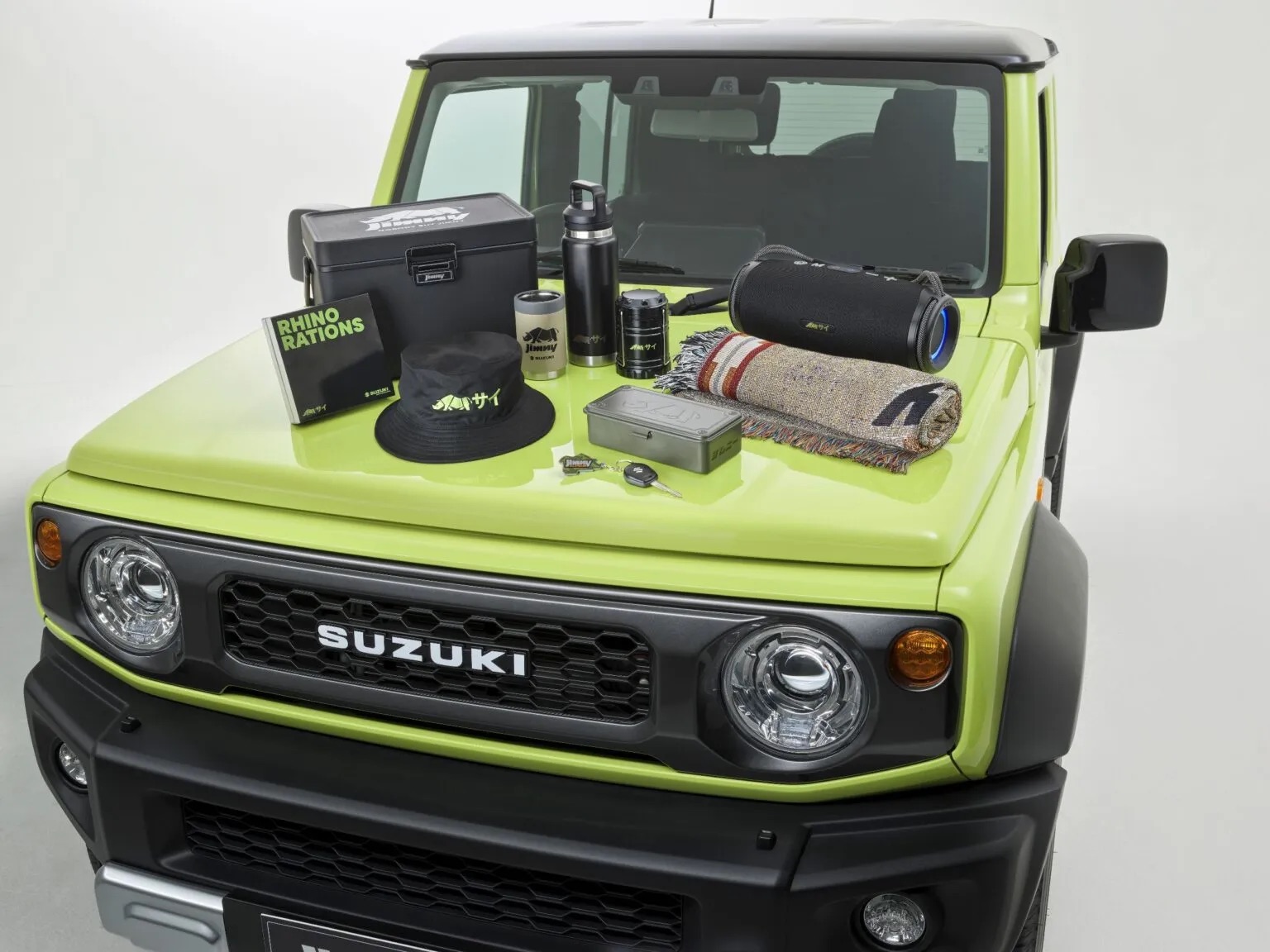 Suzuki Jimny c&oacute; bản mới xịn v&agrave; đắt cho d&acirc;n chơi: Gi&aacute; quy đổi từ 830 triệu đồng, nhiều phụ kiện d&atilde; ngoại, loa Pioneer cao cấp - Ảnh 16.