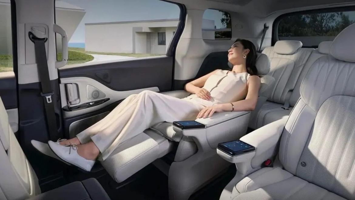 Trung Quốc muốn cấm th&ecirc;m ghế Zero Gravity tr&ecirc;n c&aacute;c mẫu &ocirc; t&ocirc;- Ảnh 2.
