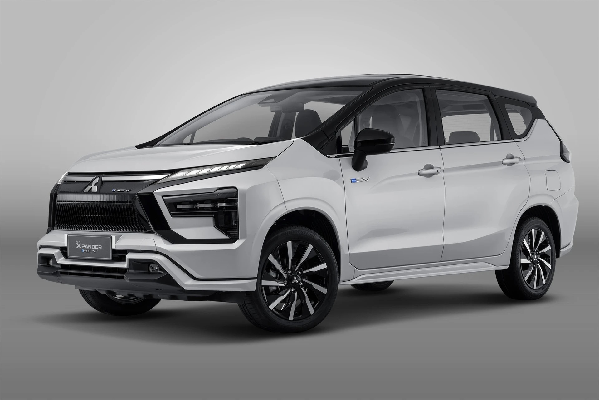 Mitsubishi Xpander thế hệ mới lần đầu được h&eacute; lộ: D&aacute;ng vu&ocirc;ng vức g&oacute;c cạnh hơn, về Việt Nam m&agrave; th&ecirc;m hybrid, ADAS th&igrave; c&agrave;ng &lsquo;hot&rsquo;- Ảnh 5.