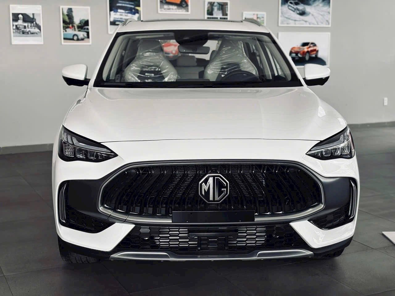MG HS giảm kỷ lục tại đại l&yacute;: SUV cỡ C 'full' c&ocirc;ng nghệ, gi&aacute; chỉ ngang ngửa Sonet, Venue- Ảnh 3.