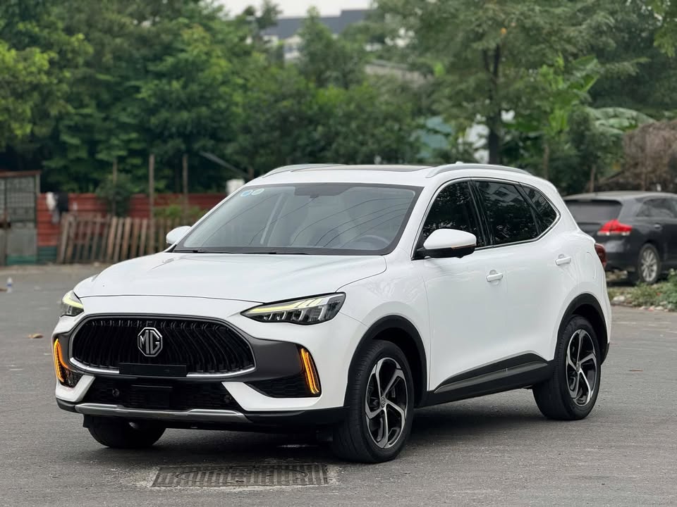 MG HS giảm kỷ lục tại đại l&yacute;: SUV cỡ C 'full' c&ocirc;ng nghệ, gi&aacute; chỉ ngang ngửa Sonet, Venue- Ảnh 1.