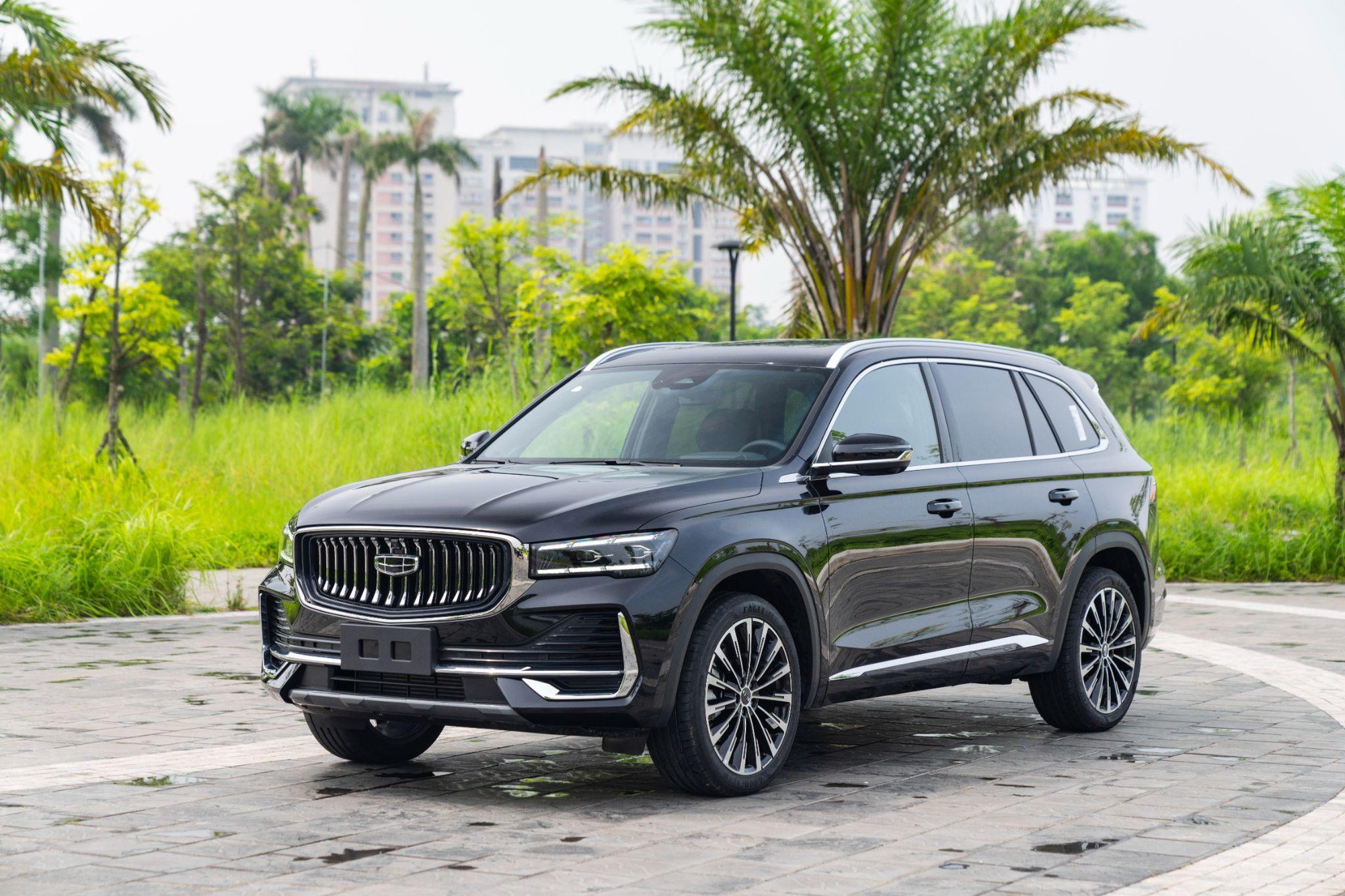 Đại sứ Belarus tại Việt Nam chọn Geely Monjaro l&agrave;m xe ngoại giao- Ảnh 3.