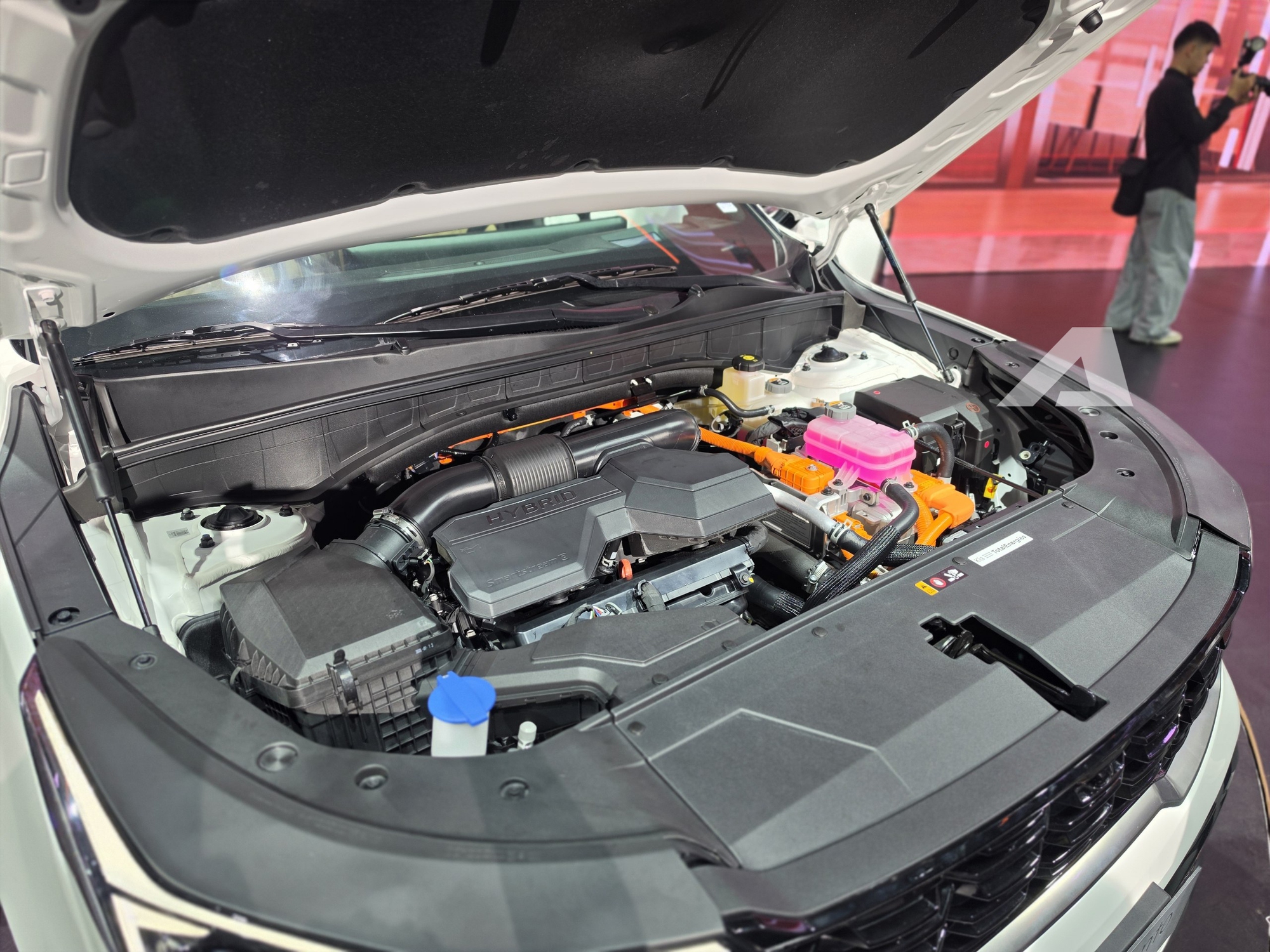 Kia Sorento thêm bản mới tại VIệt Nam: Mâm nhỏ hơn, gương điện tử, động cơ hybrid cạnh tranh Santa Fe- Ảnh 8. Kia Sorento thêm bản mới tại VIệt Nam: Mâm nhỏ hơn, gương điện tử, động cơ hybrid cạnh tranh Santa Fe- Ảnh 8.