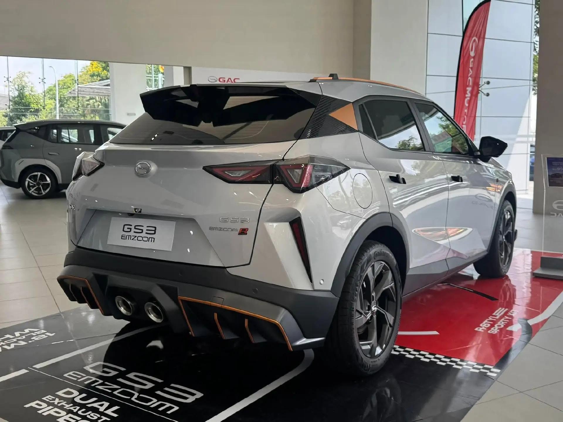 GAC GS3 Emzoom nhận cọc tại Việt Nam: Đối thủ mới của Toyota Corolla Cross, chỉ b&aacute;n một phi&ecirc;n bản, ra mắt ngay th&aacute;ng 6 n&agrave;y- Ảnh 4.