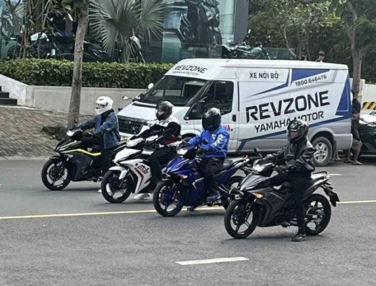 Yamaha Exciter 2026 bất ngờ được hé lộ ở Việt Nam: Dự kiến ra mắt ngay tháng sau, nhiều thay đổi đấu Honda Winner lẫn Suzuki Satria- Ảnh 5. Yamaha Exciter 2026 bất ngờ được hé lộ ở Việt Nam: Dự kiến ra mắt ngay tháng sau, nhiều thay đổi đấu Honda Winner lẫn Suzuki Satria- Ảnh 5.
