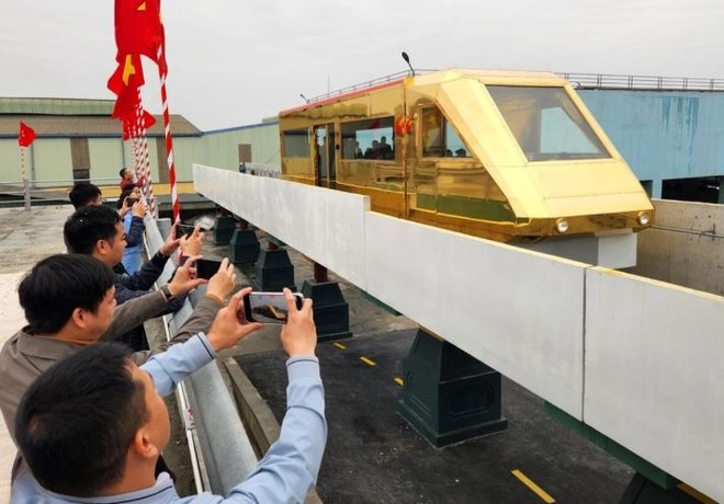 Việt Nam vừa c&oacute; đo&agrave;n t&agrave;u d&aacute;t v&agrave;ng được chạy thử dưới l&ograve;ng đất, thiết kế chở được 80 kh&aacute;ch- Ảnh 3.