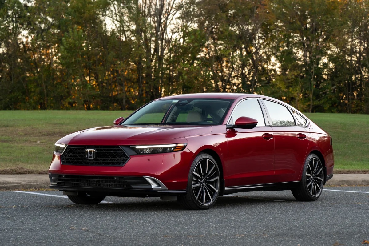 Honda Accord sắp c&oacute; thay đổi lớn: Thiết kế tương lai hơn, m&agrave;n h&igrave;nh lớn, th&ecirc;m t&iacute;nh năng cho người m&ecirc; l&aacute;i- Ảnh 1.