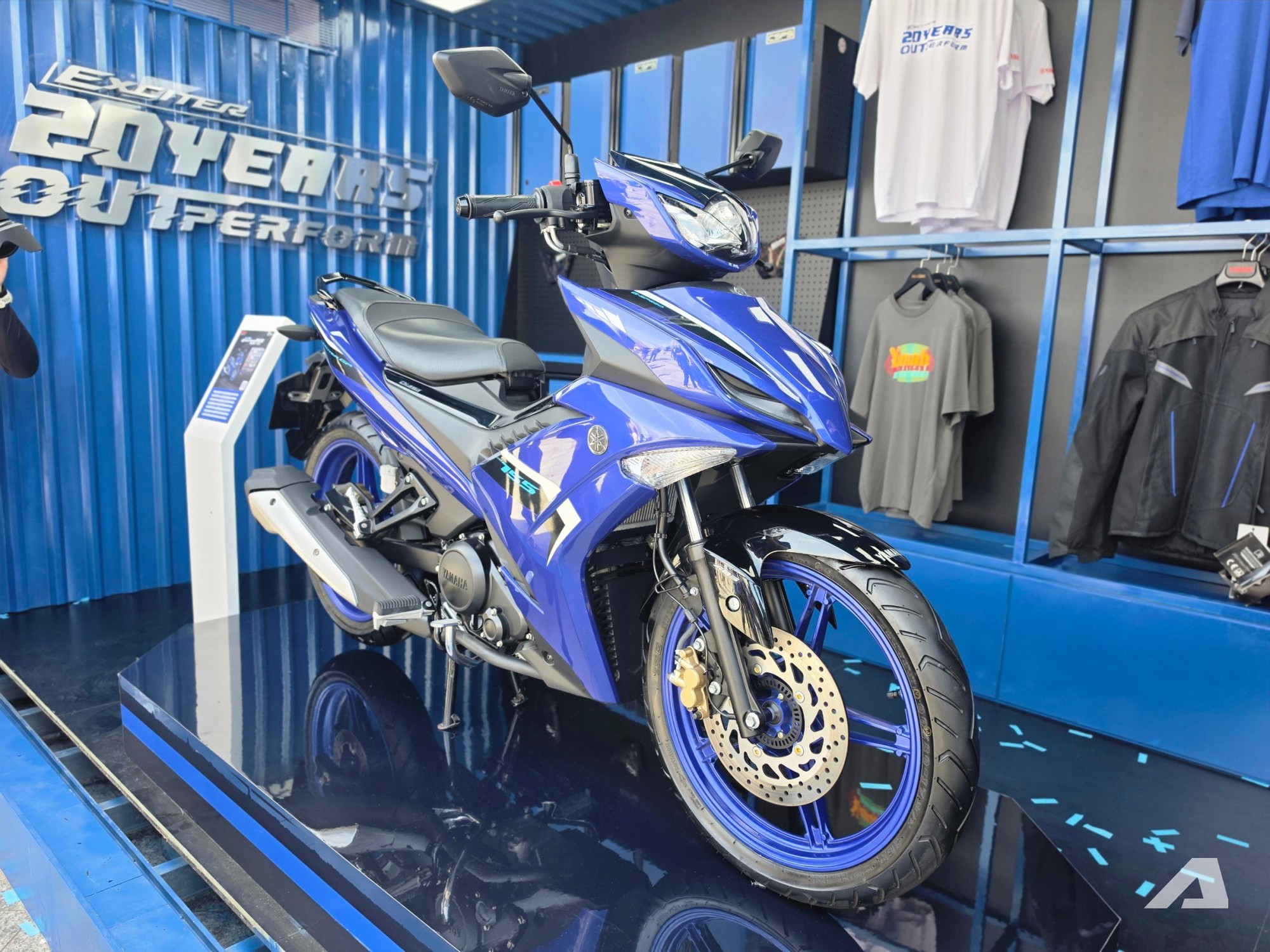 Yamaha Exciter 2026 ra mắt Việt Nam: Hầm hố hơn, mạnh hơn, phanh lớn hơn, thêm công nghệ như ô tô cạnh tranh Winner - Ảnh 1.