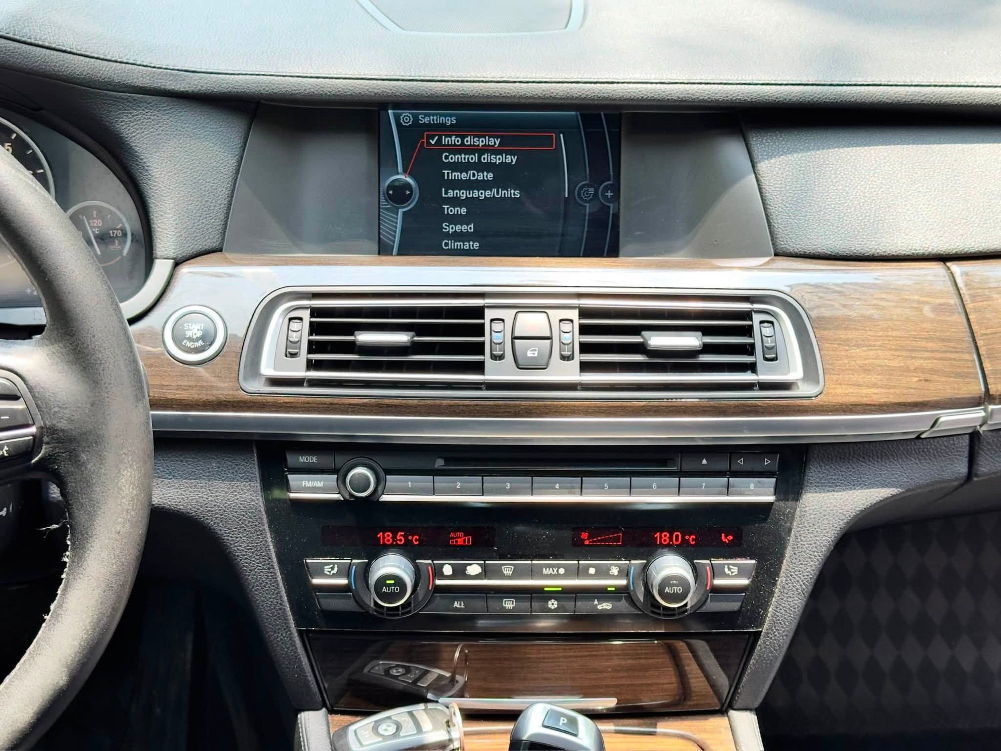 Chiếc BMW 730Li gi&aacute; 440 triệu đồng n&agrave;y sẽ khiến người d&ugrave;ng phải c&acirc;n nhắc thay v&igrave; mua Toyota Camry 13 năm tuổi - Ảnh 10.