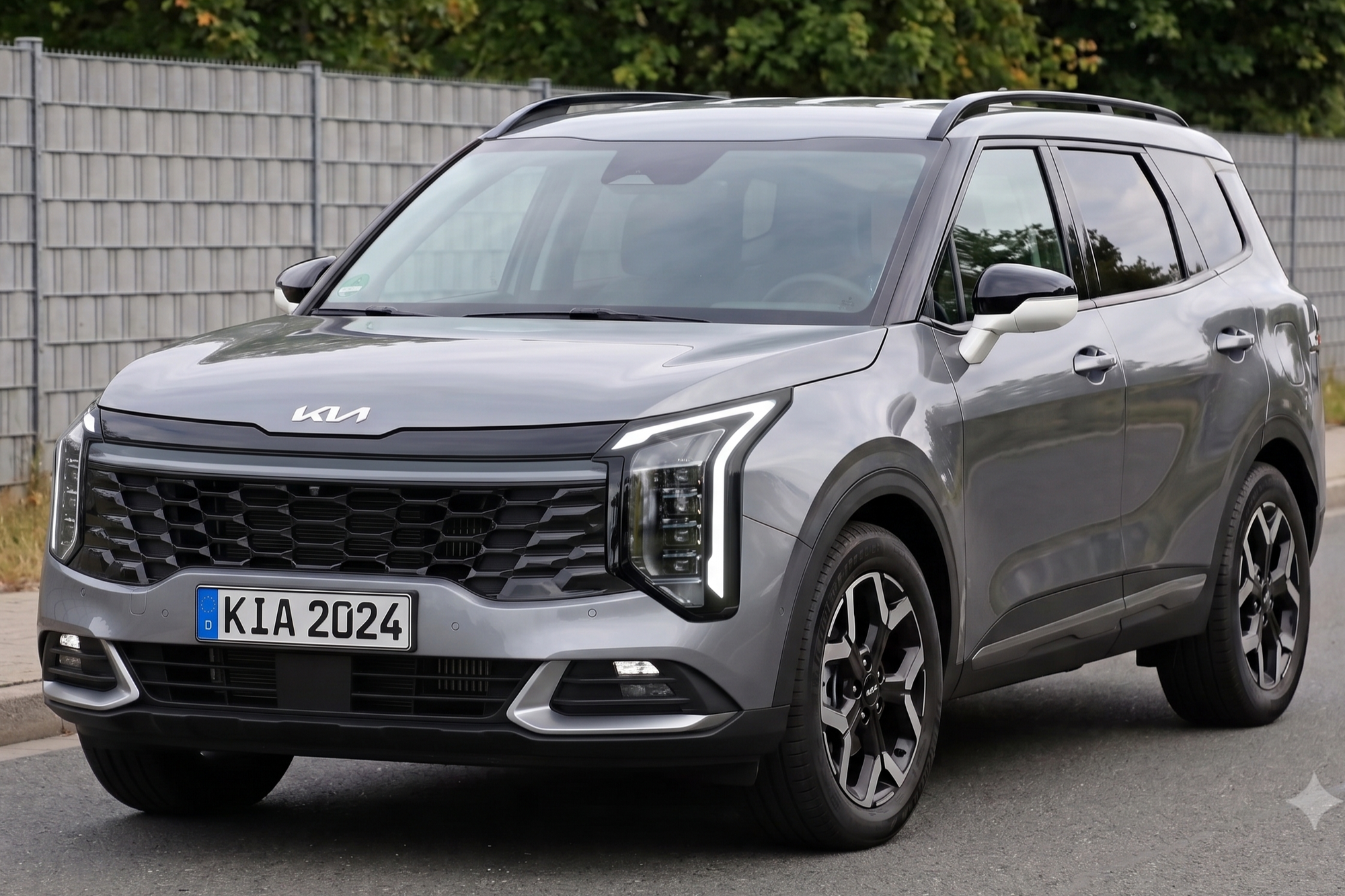 Kia Sportage 2027 lộ nhiều n&acirc;ng cấp mới: Nội thất c&oacute; m&agrave;n h&igrave;nh k&iacute;ch thước 'khủng', bản hybrid cắm sạc c&oacute; thể chạy thuần điện đến 100 km - Ảnh 3.