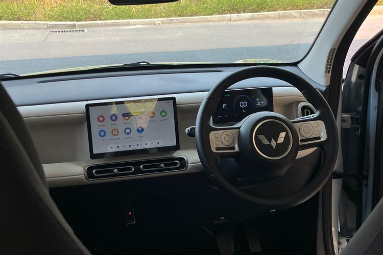 Wuling sắp b&aacute;n xe mini mới ở gần Việt Nam: Gi&aacute; dự kiến quy đổi từ 233 triệu đồng, 2 m&agrave;n h&igrave;nh, phanh điện tử, chạy 300km/sạc - Ảnh 4.