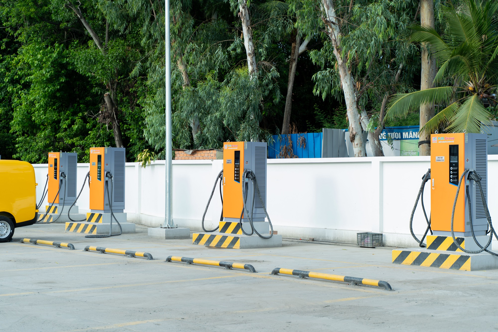 Trạm sạc BYD 'lộ diện' tại Việt Nam: Kh&ocirc;ng phải loại c&ocirc;ng suất si&ecirc;u cao, mỗi lần chỉ sạc được 1 xe - Ảnh 4.