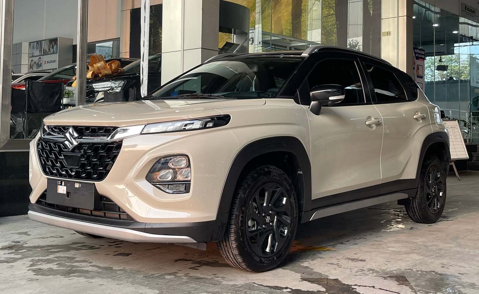 Loạt SUV 'đạp' s&agrave;n gi&aacute; ph&acirc;n kh&uacute;c xuống đ&aacute;y mới: Mazda CX-5 c&ograve;n 666 triệu, nhiều xe cỡ A, B dưới 500 triệu đồng - Ảnh 4.