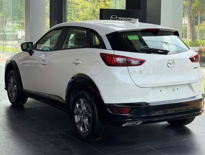 Mazda CX-3 giảm giá mạnh tại đại lý: Thấp nhất từ 474 triệu đồng, chỉ ngang nhóm Sonet, Venue - Ảnh 2.