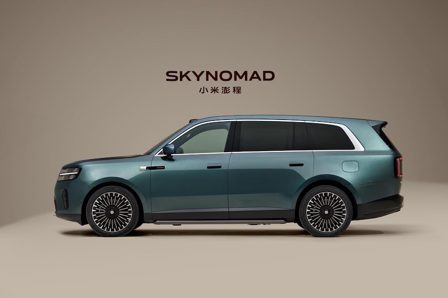 Xe hybrid đi kh&ocirc;ng cần xăng xa nhất thế giới b&aacute;n ở s&aacute;t Việt Nam: Gi&aacute; quy đổi gần 1 tỷ đồng, đầy điện chạy hơn 500km, mạnh 416hp, AWD - Ảnh 7.