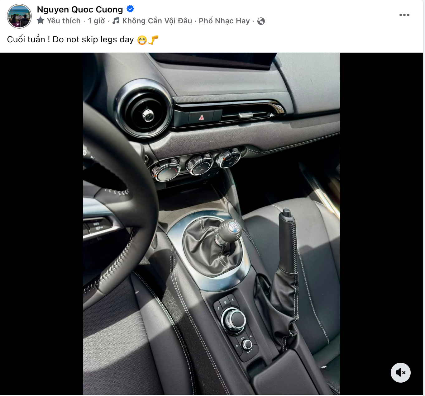 Cường ‘Đô la’ sắm Mazda MX-5 số sàn giá hơn 1,3 tỷ đồng vừa ra mắt Việt Nam? - Ảnh 1.