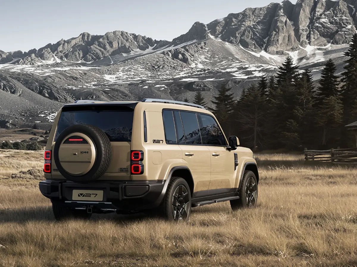 SUV tr&ocirc;ng như Defender n&agrave;y li&ecirc;n tục lộ diện trong Đ&ocirc;ng Nam &Aacute; trước khi về Việt Nam cuối năm nay: EREV đầy b&igrave;nh chạy 1.200km, lội nước s&acirc;u 600mm - Ảnh 3.