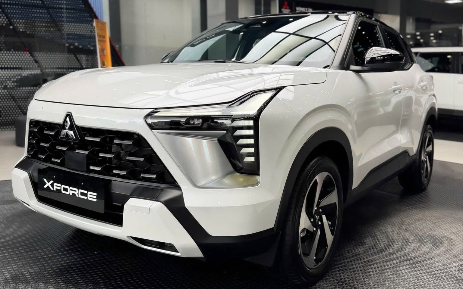 4 xe Nhật lọt top 10 doanh số th&aacute;ng 7 th&igrave; Mitsubishi g&oacute;p 2 mẫu: Xpander trở lại, Xforce vẫn b&aacute;n mạnh nhất - Ảnh 1.