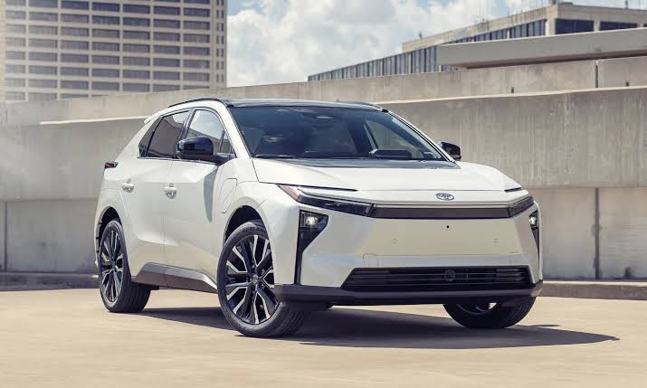 Ford rục rịch l&agrave;m SUV mới gi&aacute; quy đổi khoảng 650 triệu đồng: Động cơ xăng v&agrave; hybrid, đại l&yacute; xem trước nhận x&eacute;t giống Escape đời đầu - Ảnh 4.