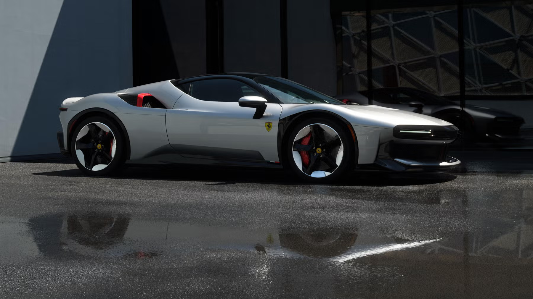 Ferrari l&agrave;m ri&ecirc;ng si&ecirc;u xe độc bản cho giới tinh hoa: Gần 1.000 m&atilde; lực, ngoại h&igrave;nh kh&ocirc;ng c&ograve;n nhận ra bản gốc - Ảnh 1.