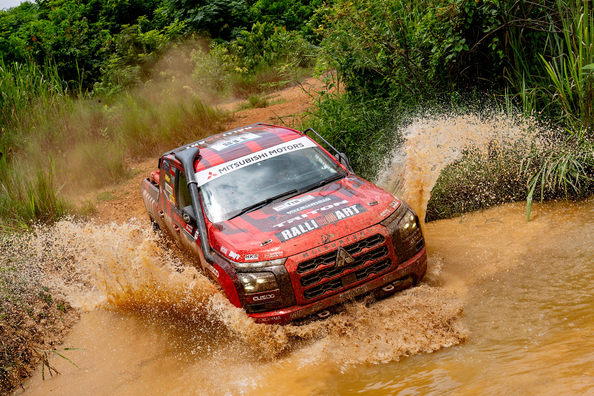 Mitsubishi Ralliart bảo vệ ng&ocirc;i vương AXCR, Triton v&ocirc; địch 2 năm li&ecirc;n tiếp - Ảnh 4.
