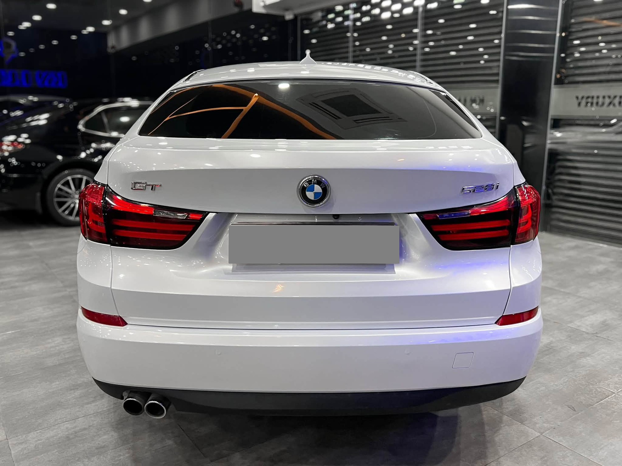 H&agrave;ng hiếm BMW 528i GT rao b&aacute;n chỉ 600 triệu, nhưng người b&aacute;n khẳng định 'kh&ocirc;ng kh&aacute;c g&igrave; xe 2-3 tỷ' nhờ 1 chi tiết kh&ocirc;ng giống ai - Ảnh 8.