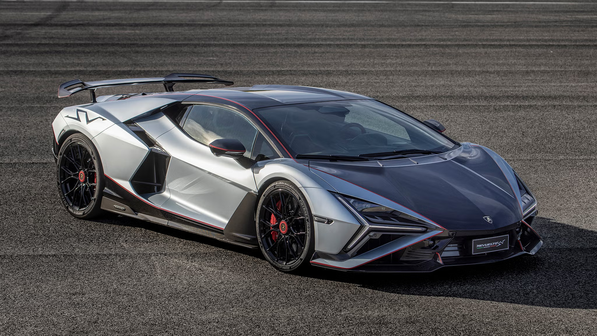 Lamborghini 'chia buồn' c&ugrave;ng người đam m&ecirc; hộp số s&agrave;n - Ảnh 1.